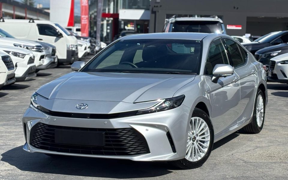 2025 Toyota Camry Hybrid Ascent