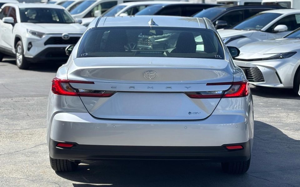 2025 Toyota Camry Hybrid Ascent