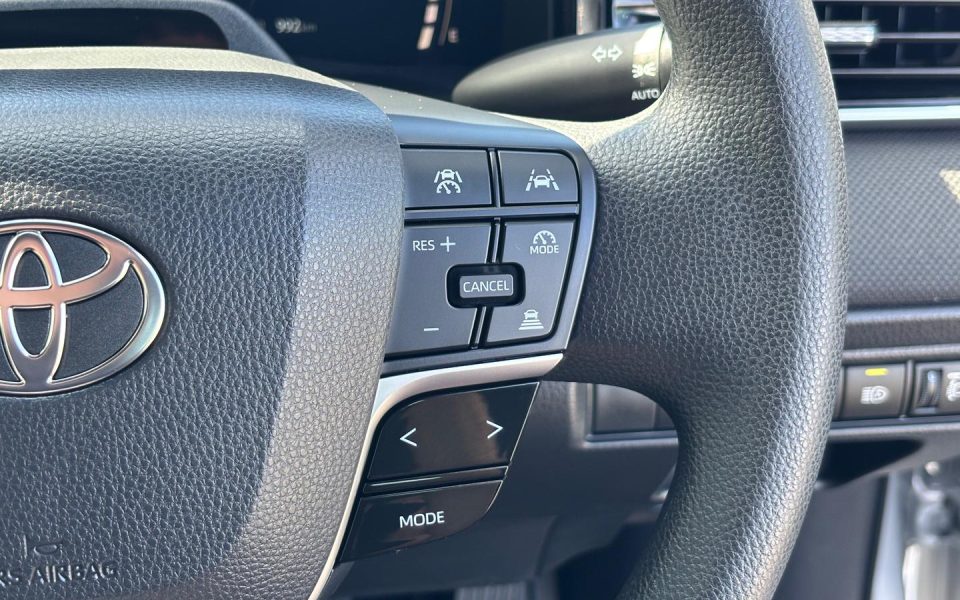 2025 Toyota Camry Hybrid Ascent