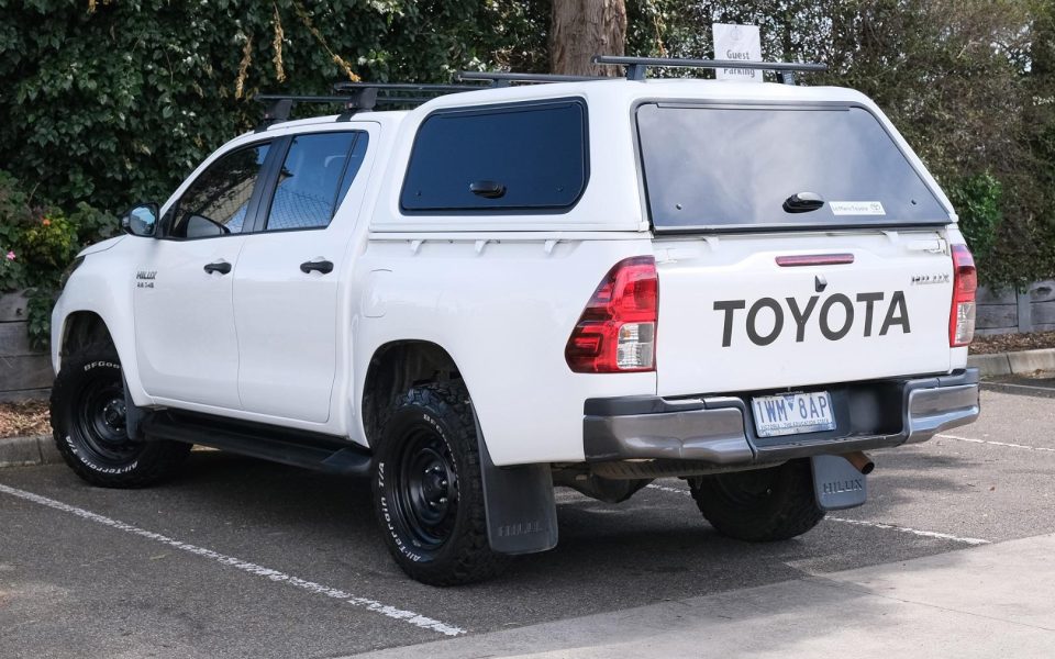 2022 Toyota Hilux SR