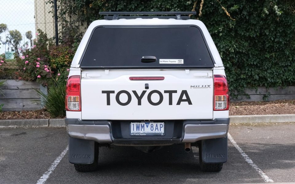 2022 Toyota Hilux SR