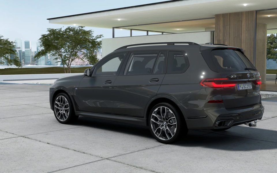 2025 BMW X7 xDrive40i