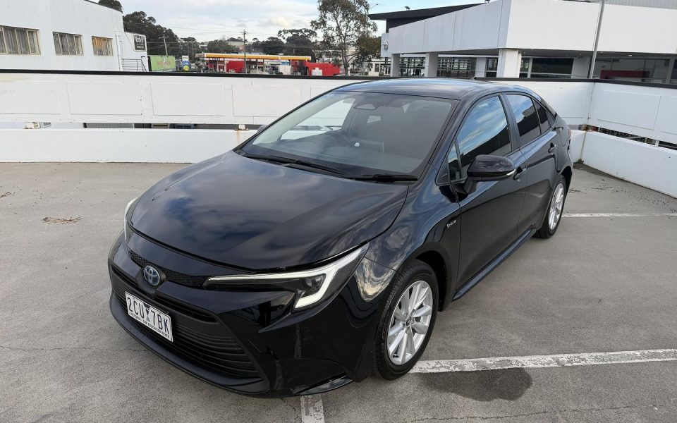 2025 Toyota Corolla SX