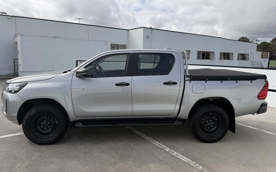 2022 Toyota Hilux SR