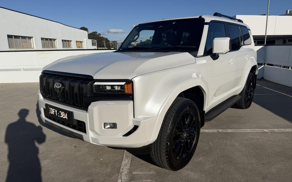 2024 Toyota Prado VX