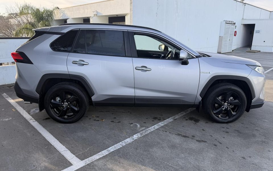 2021 Toyota Rav4 Hybrid Cruiser-AWD