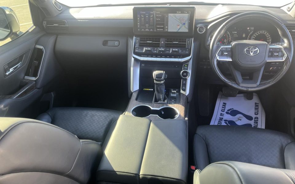 2023 Toyota Landcruiser Sahara