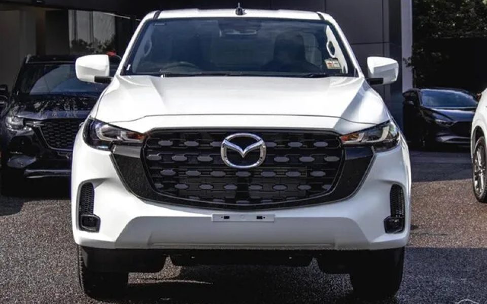 2025 Mazda BT-50 TFR40J XT 4x2 Ice White 6 Speed Sports Automatic Cab Chassis