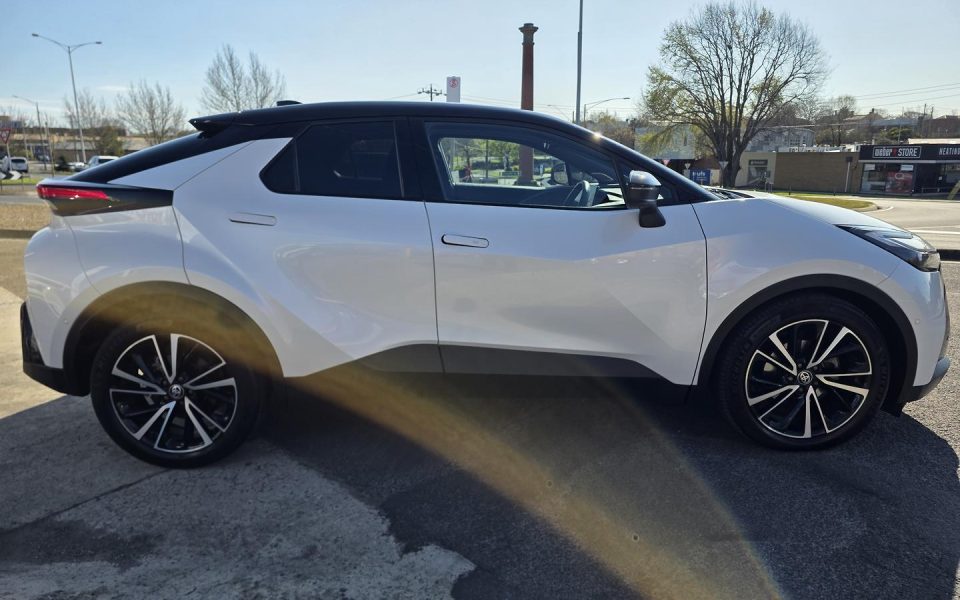 2023 Toyota C-HR Hybrid Koba 2WD
