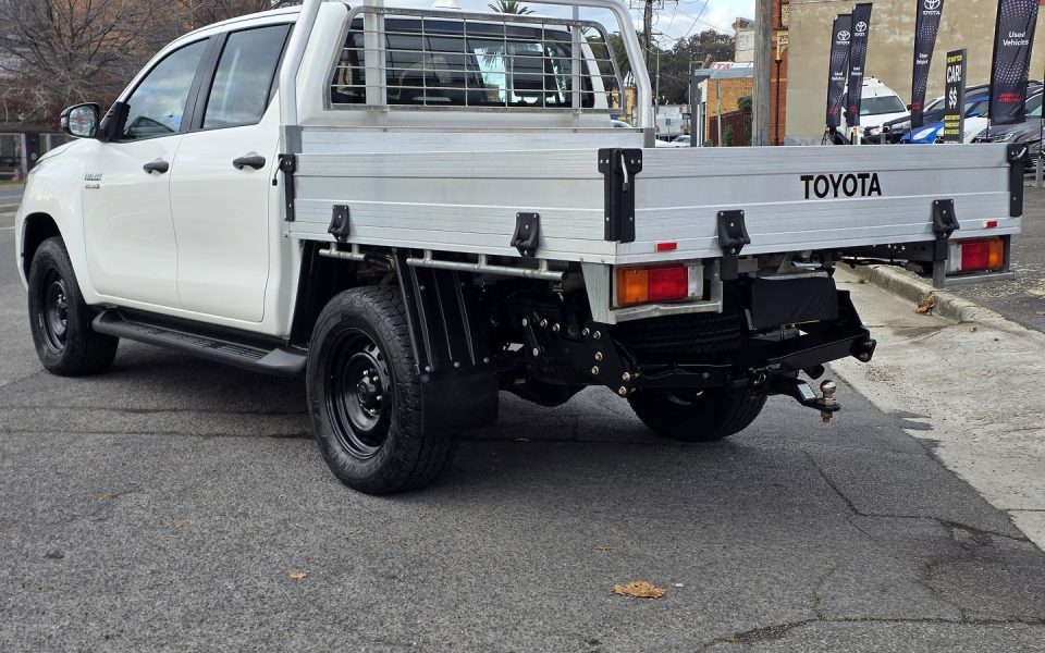 2022 Toyota Hilux SR