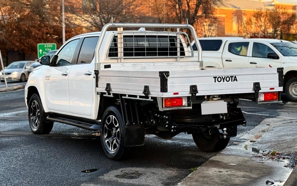 2023 Toyota Hilux SR5