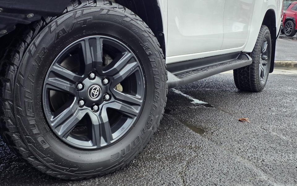 2022 Toyota Hilux SR