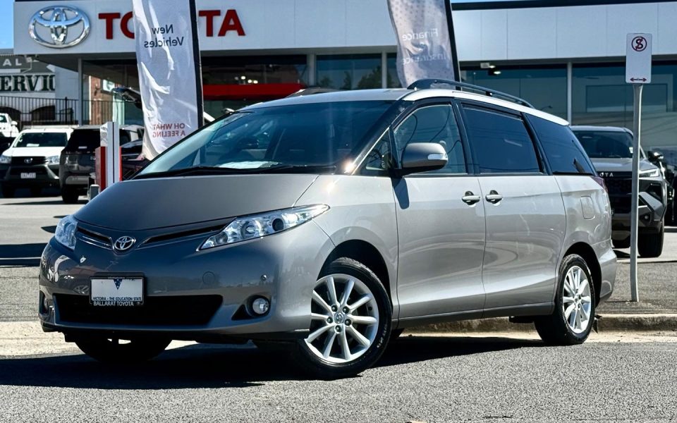 2014 Toyota Tarago GLX