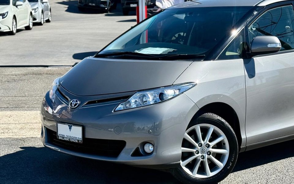 2014 Toyota Tarago GLX