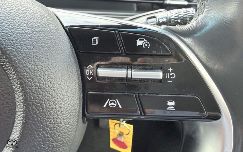 2022 Hyundai STARIA Base