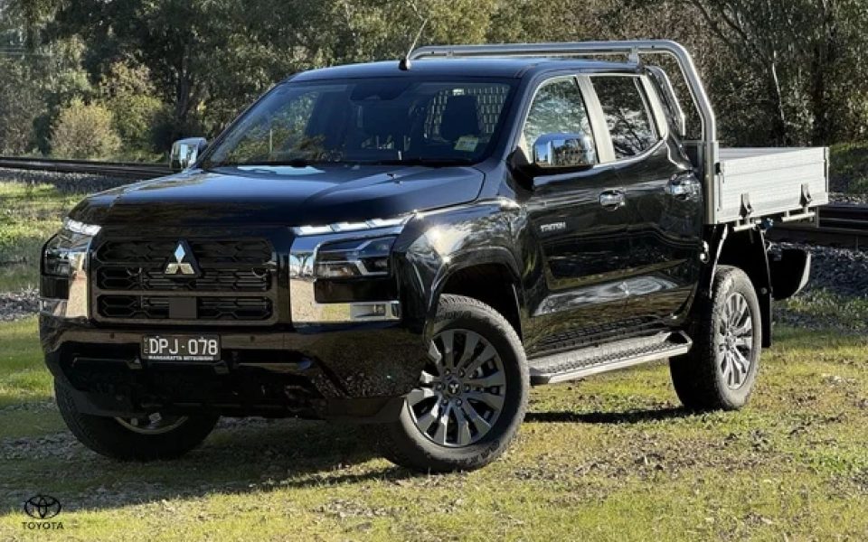 2025 Mitsubishi Triton GLS