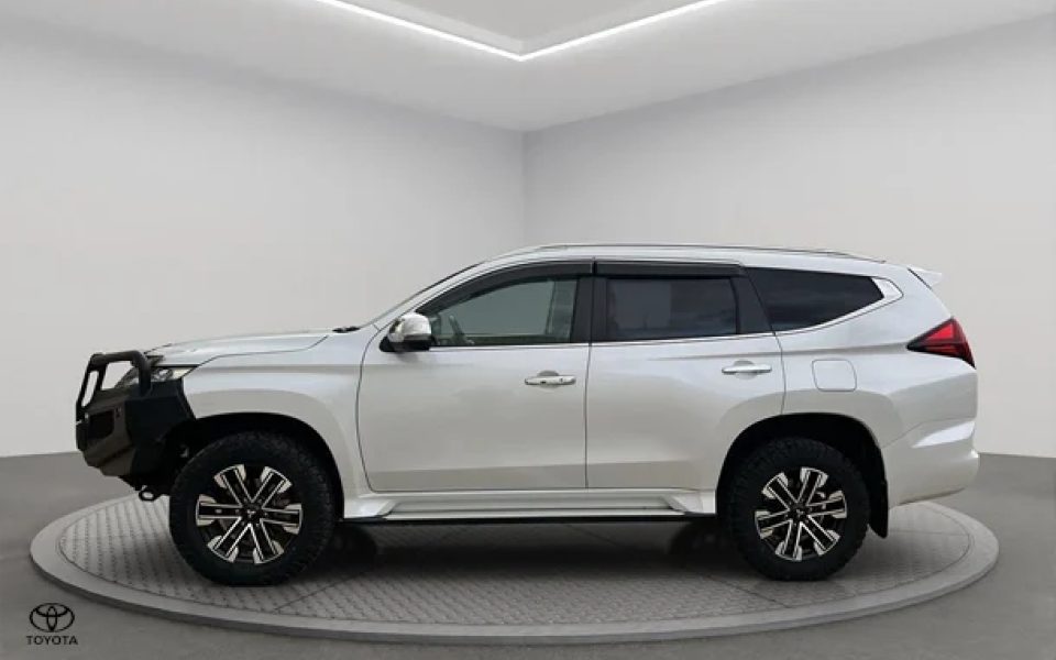 2020 Mitsubishi Pajero Sport Exceed