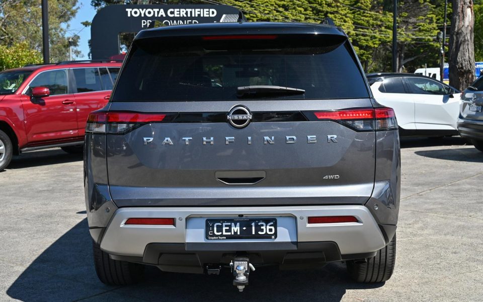 2023 Nissan Pathfinder Ti-L