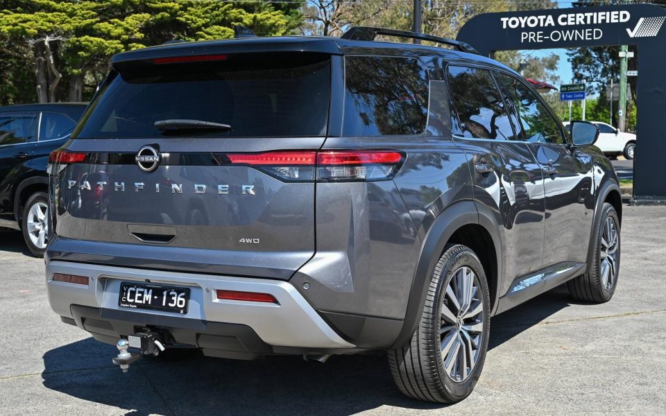 2023 Nissan Pathfinder Ti-L