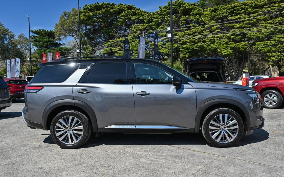 2023 Nissan Pathfinder Ti-L