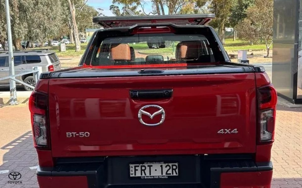 2025 Mazda BT-50 SP