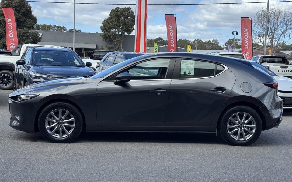 2021 Mazda 3 G20 Pure