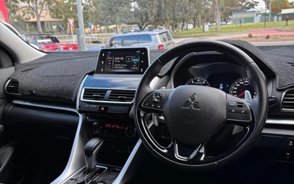 2020 Mitsubishi Eclipse Cross LS