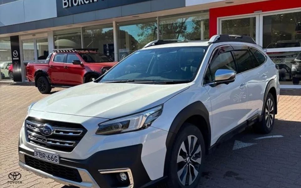 2023 Subaru Outback AWD Touring