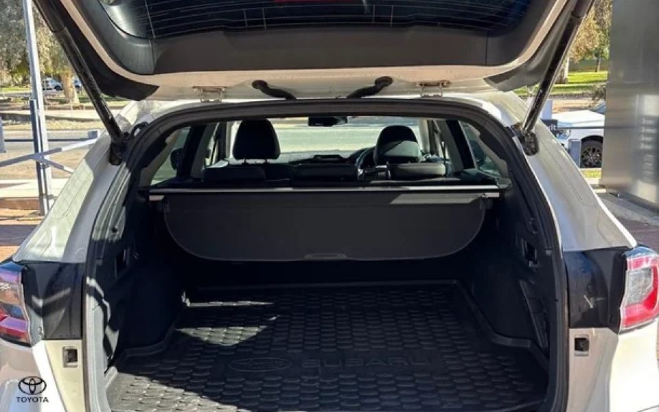 2023 Subaru Outback AWD Touring