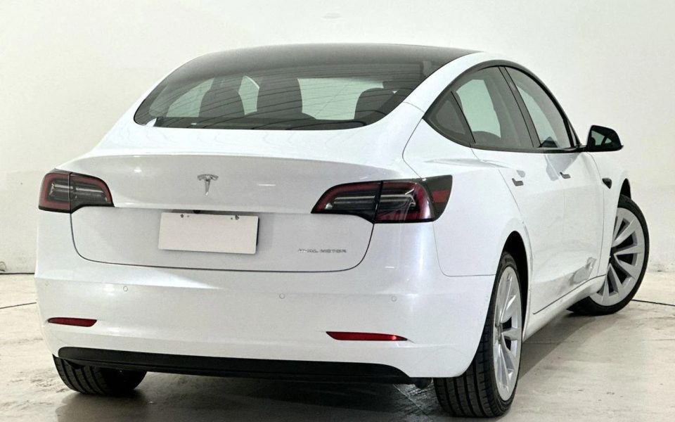 2022 Tesla Model 3 Long Range