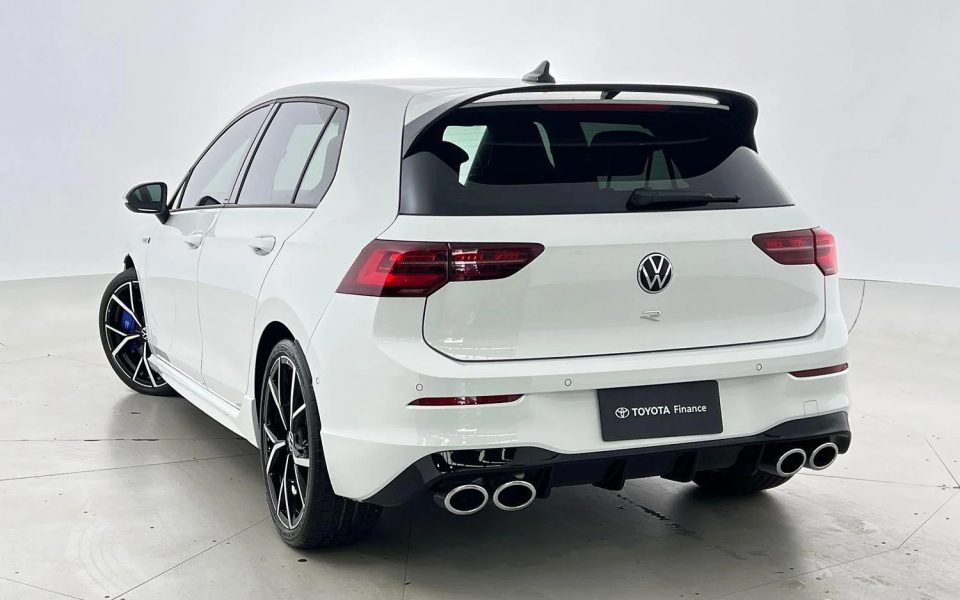 2024 VOLKSWAGEN GOLF R