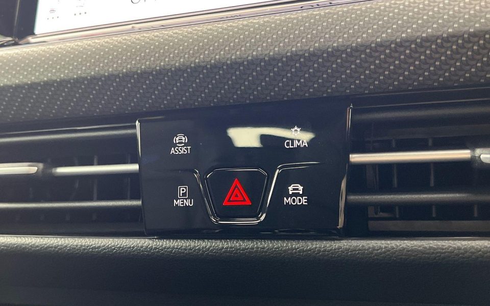 2024 VOLKSWAGEN GOLF R