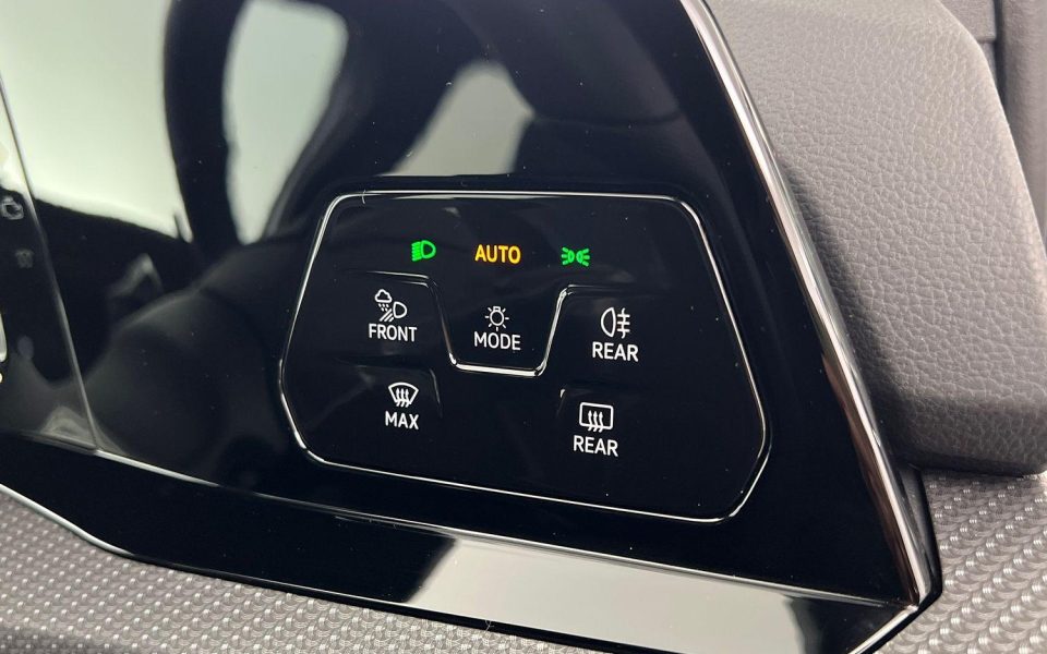 2024 VOLKSWAGEN GOLF R