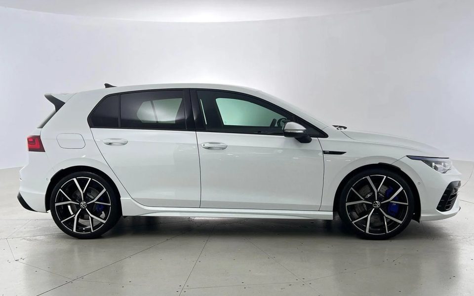 2024 VOLKSWAGEN GOLF R