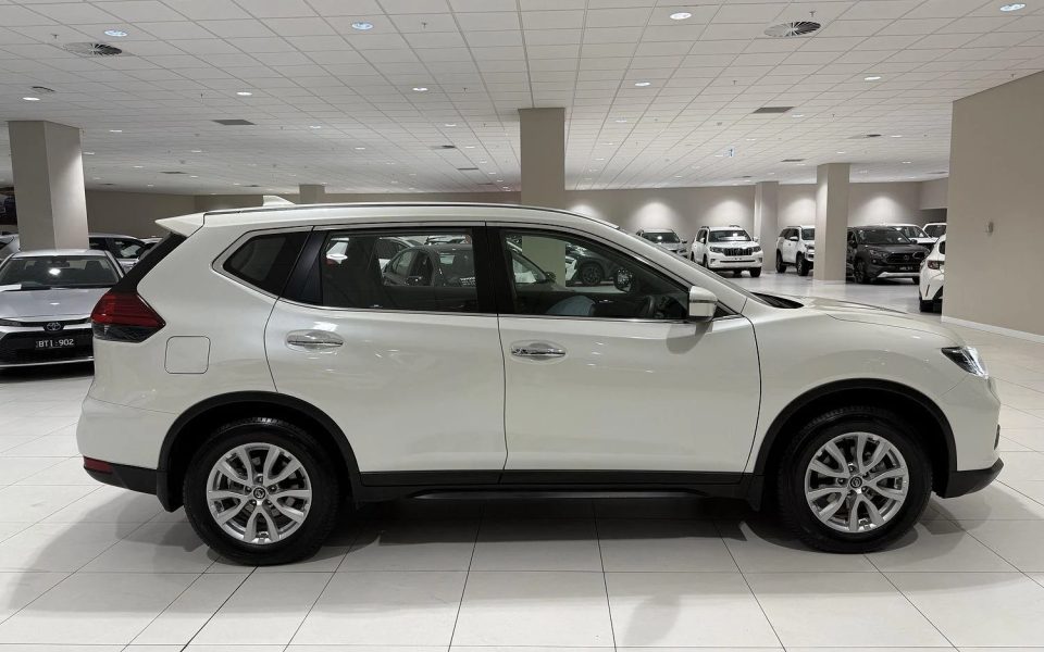 2020 Nissan X-TRAIL ST