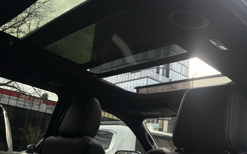 2024 Ford Everest Platinum
