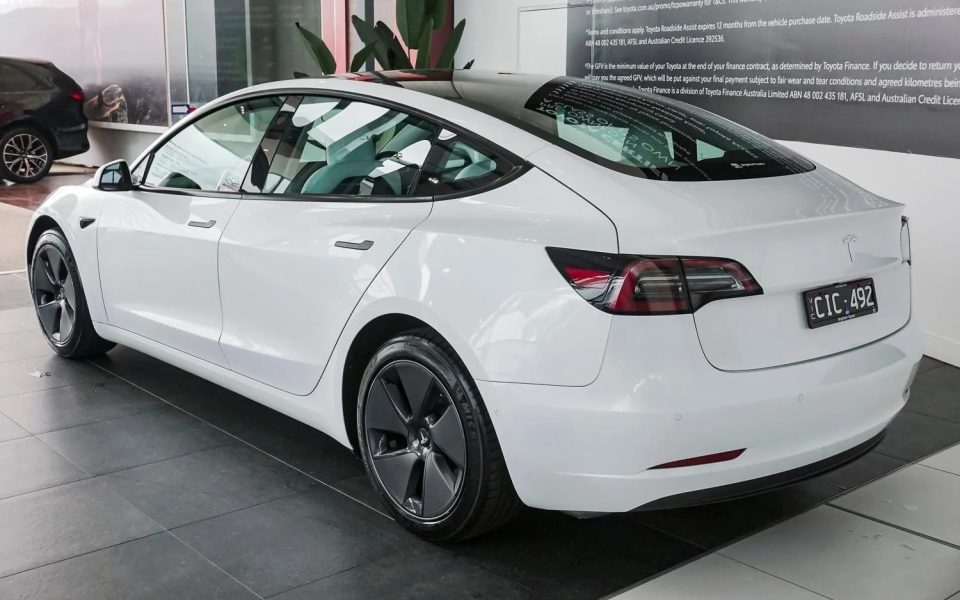 2023 TESLA MODEL 3 Rear-Wheel Drive