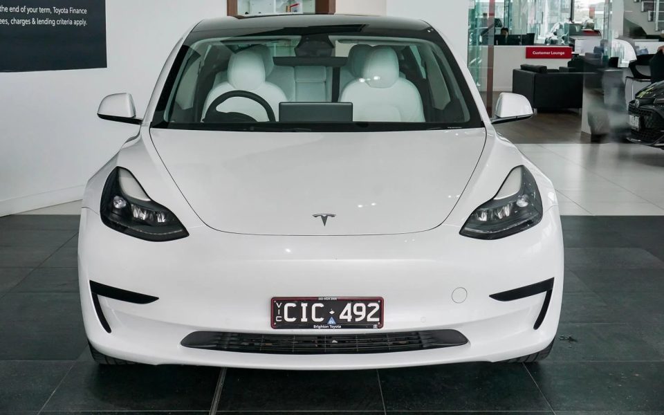 2023 TESLA MODEL 3 Rear-Wheel Drive