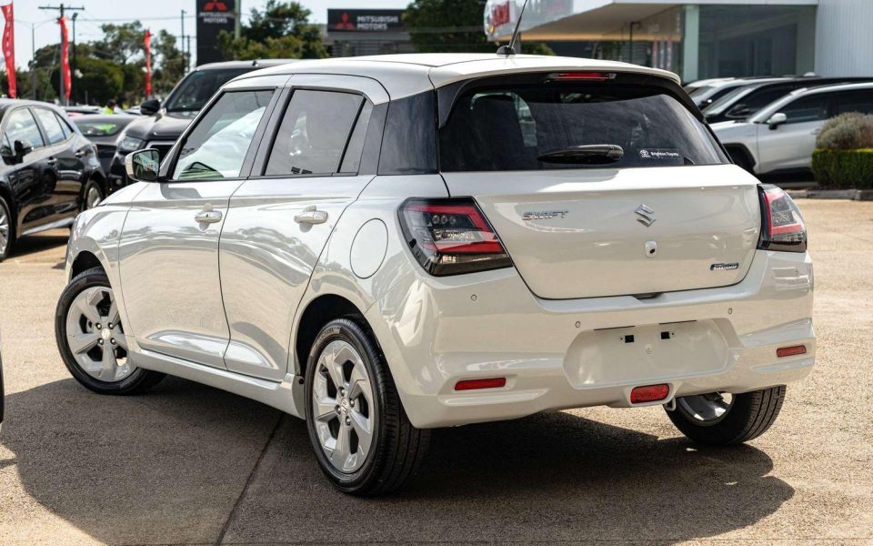2024 Suzuki Swift Hybrid Plus