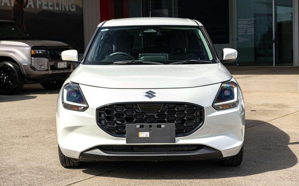 2024 Suzuki Swift Hybrid Plus