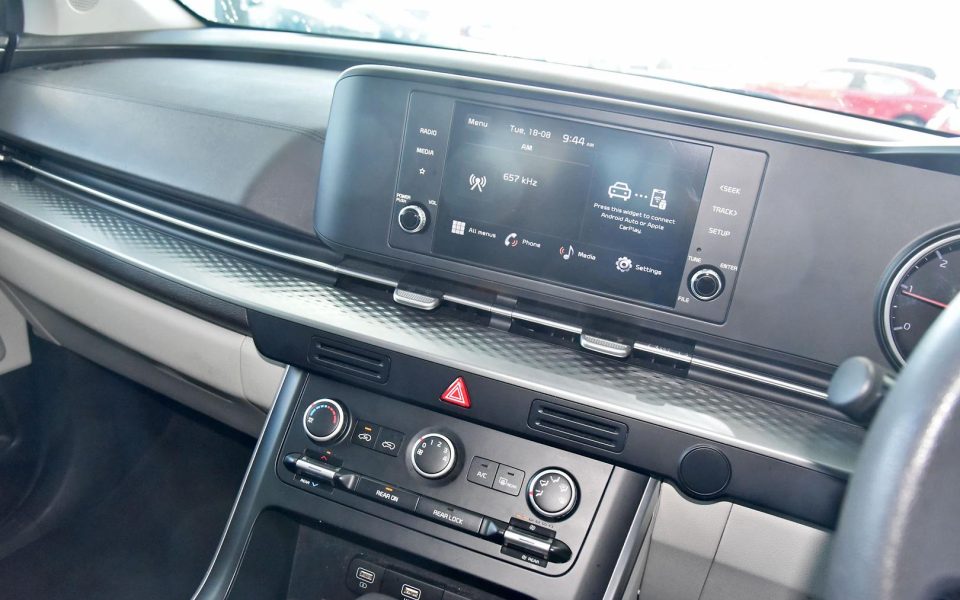 2023 Kia Carnival S
