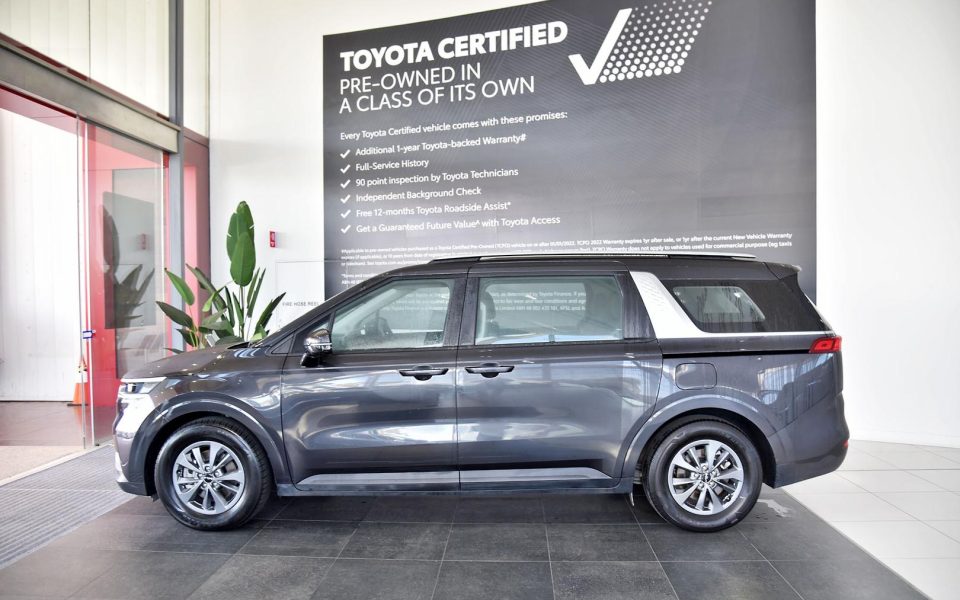 2023 Kia Carnival S