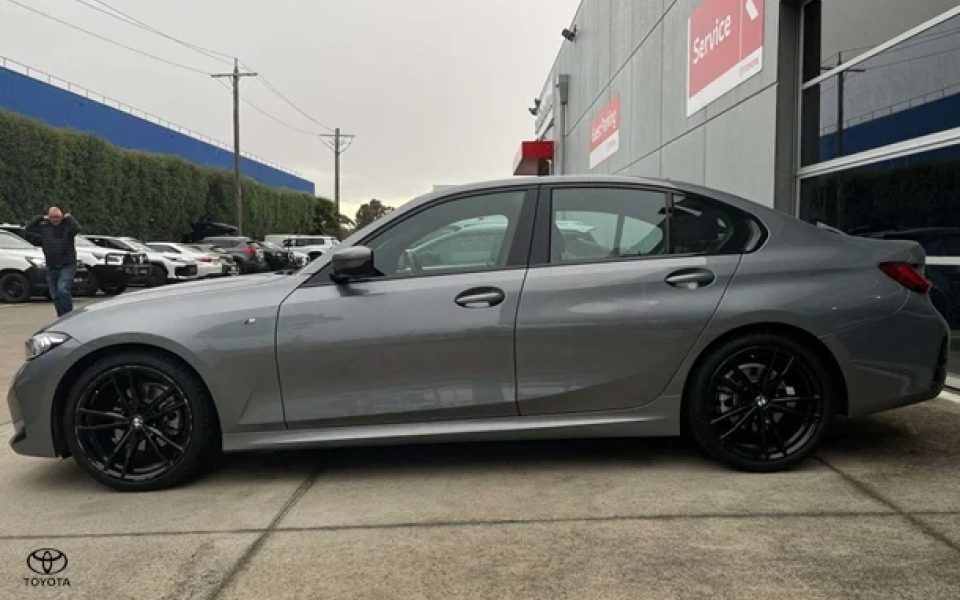 2023 BMW 3 Series 320i M Sport