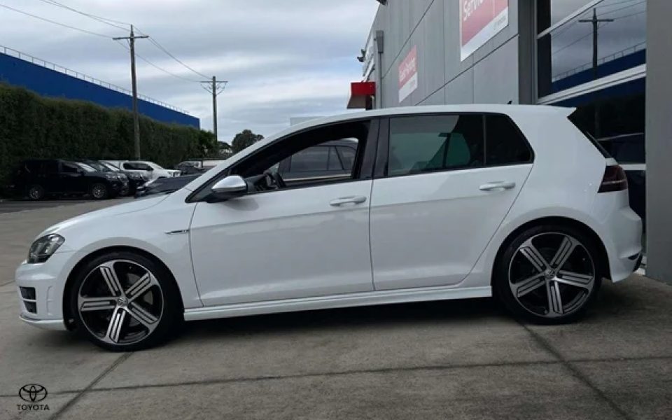2016 Volkswagen Golf R