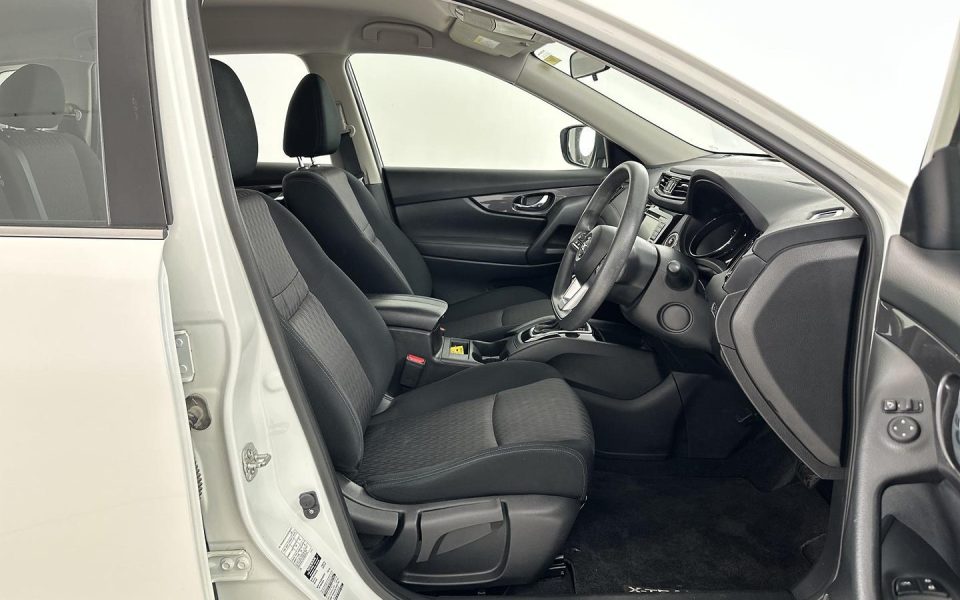 2021 Nissan X-TRAIL ST