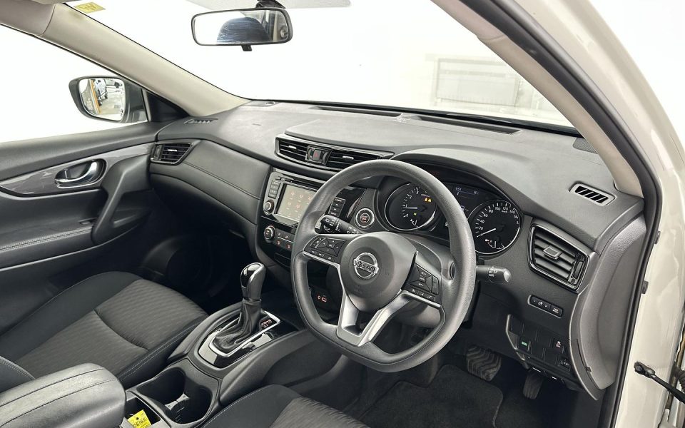 2021 Nissan X-TRAIL ST