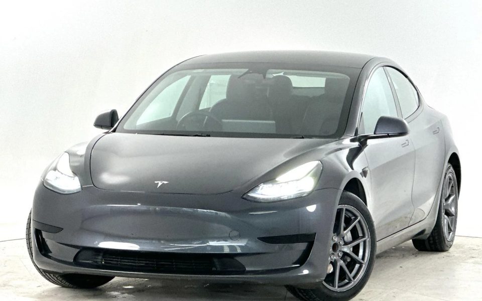 2022 Tesla Model 3 Rear-Wheel Drive