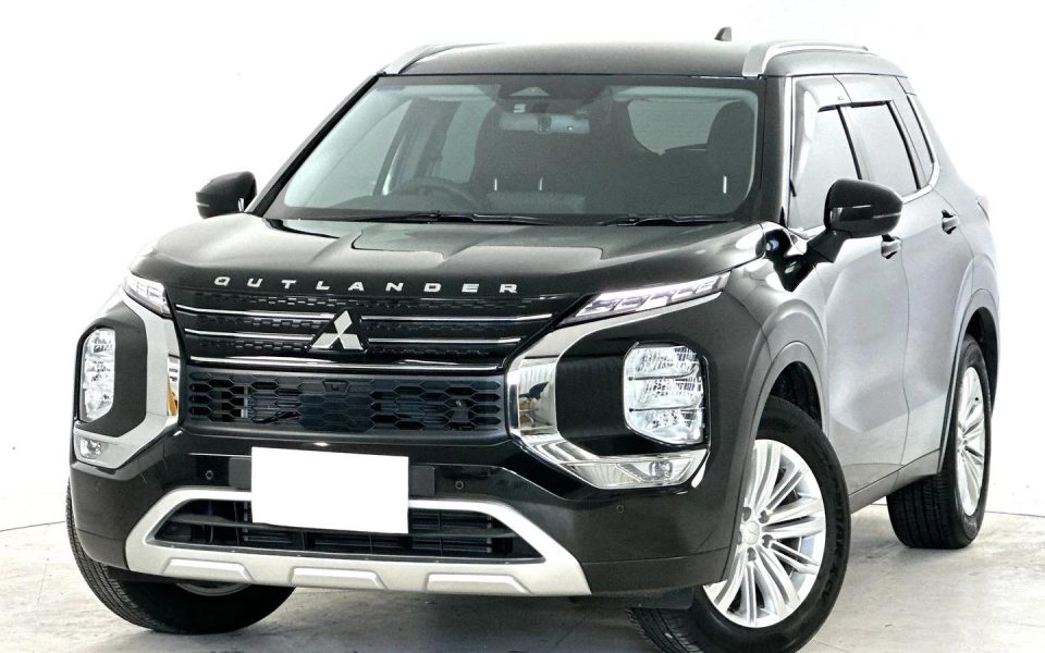 2022 Mitsubishi Outlander LS