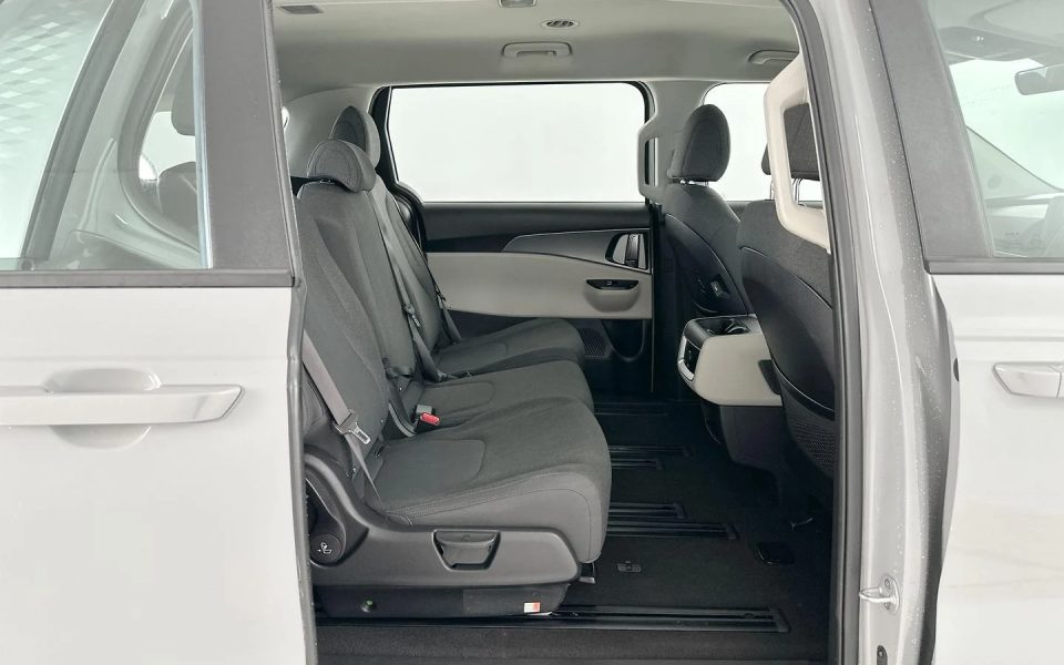 2023 Kia Carnival S