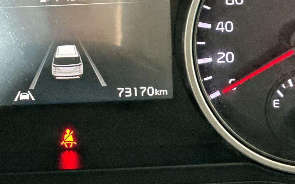 2023 Kia Carnival S
